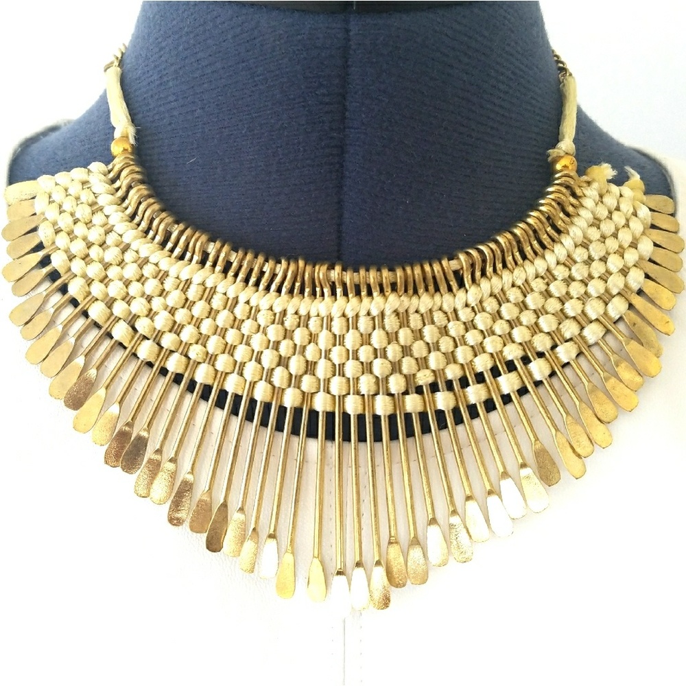 NWOT Gold and Off White Woven Necklace/Choker